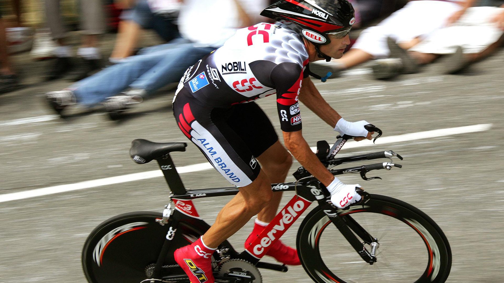 阿尔瓦雷斯年度焦点之战接管比赛，奥地利单节拉开加拿大奠定胜局