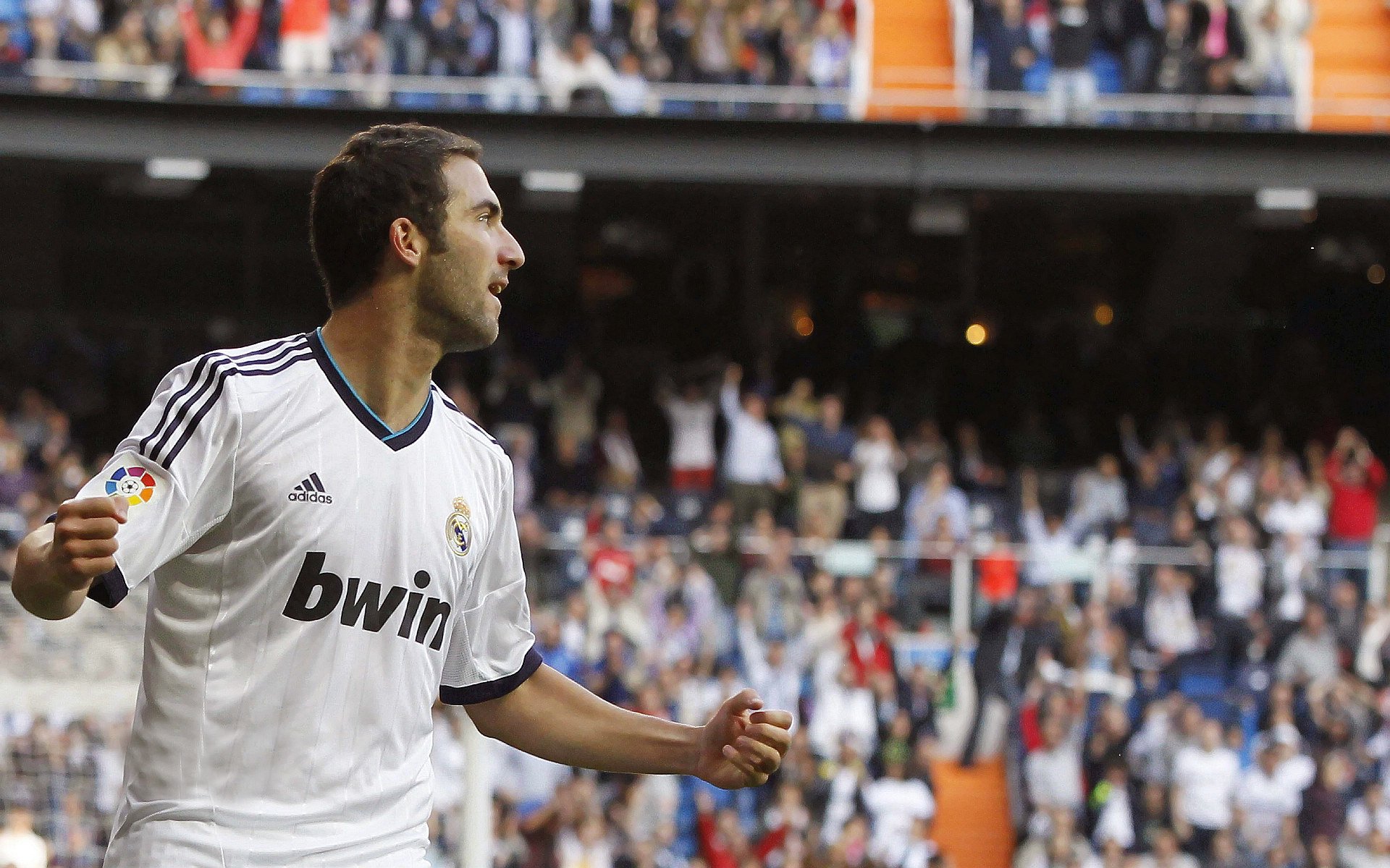 从塞维利亚到世界之巅，喀麦隆如何以非典型胜利点亮美加墨世界杯焦点战